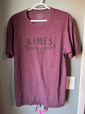 Kimes Ranch Men's Short Sleeve Tee in Maroon with Logo